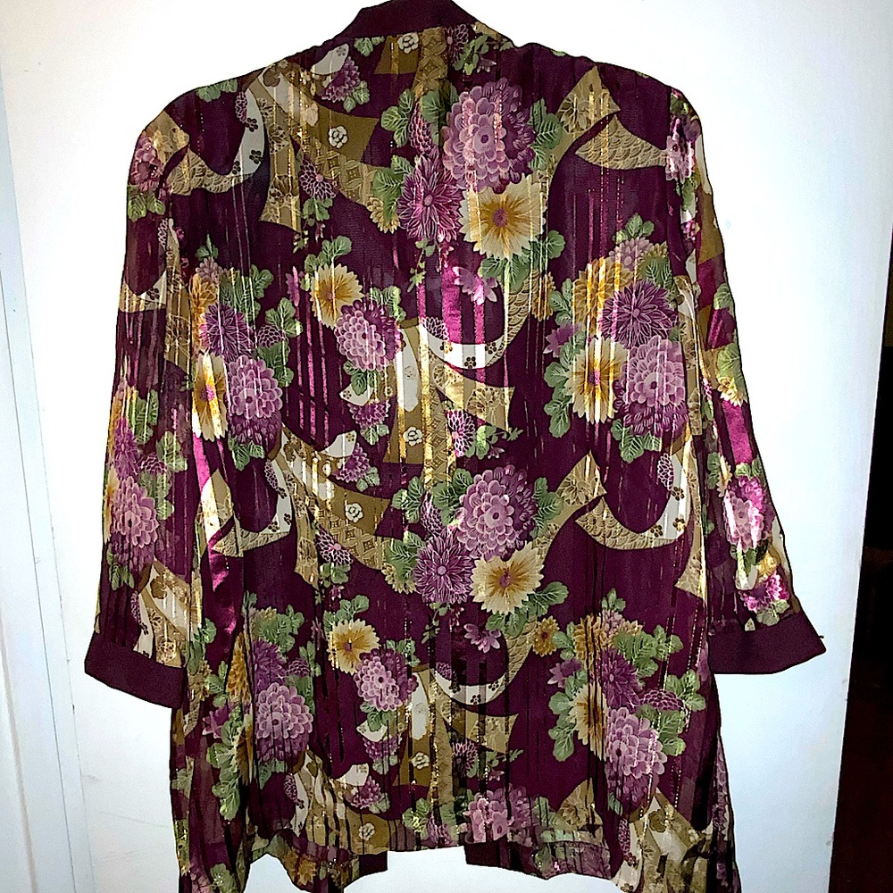 Like New R&M Richards Vintage Blouse Size 16 Maroon with floral design